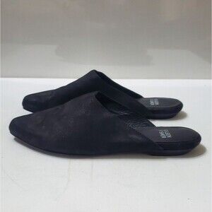 Eileen Fischer Vero Cuoio Womens Black Suede Mules NWOB size 6.5
